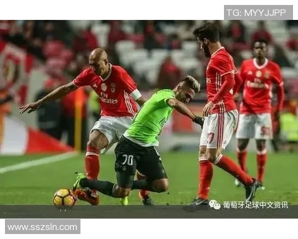 巨龙啸傲伊比利亚:波尔图2-0完胜加冕半程冠军,10分天堑让本菲卡望洋兴叹 巨龙啸傲伊比利亚:波尔图2-0完胜加冕半程冠军,10分天堑让本菲卡望洋兴叹